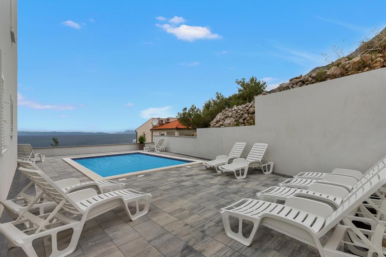 Vila Mila Mare ตราสนิสเซ ภายนอก รูปภาพ