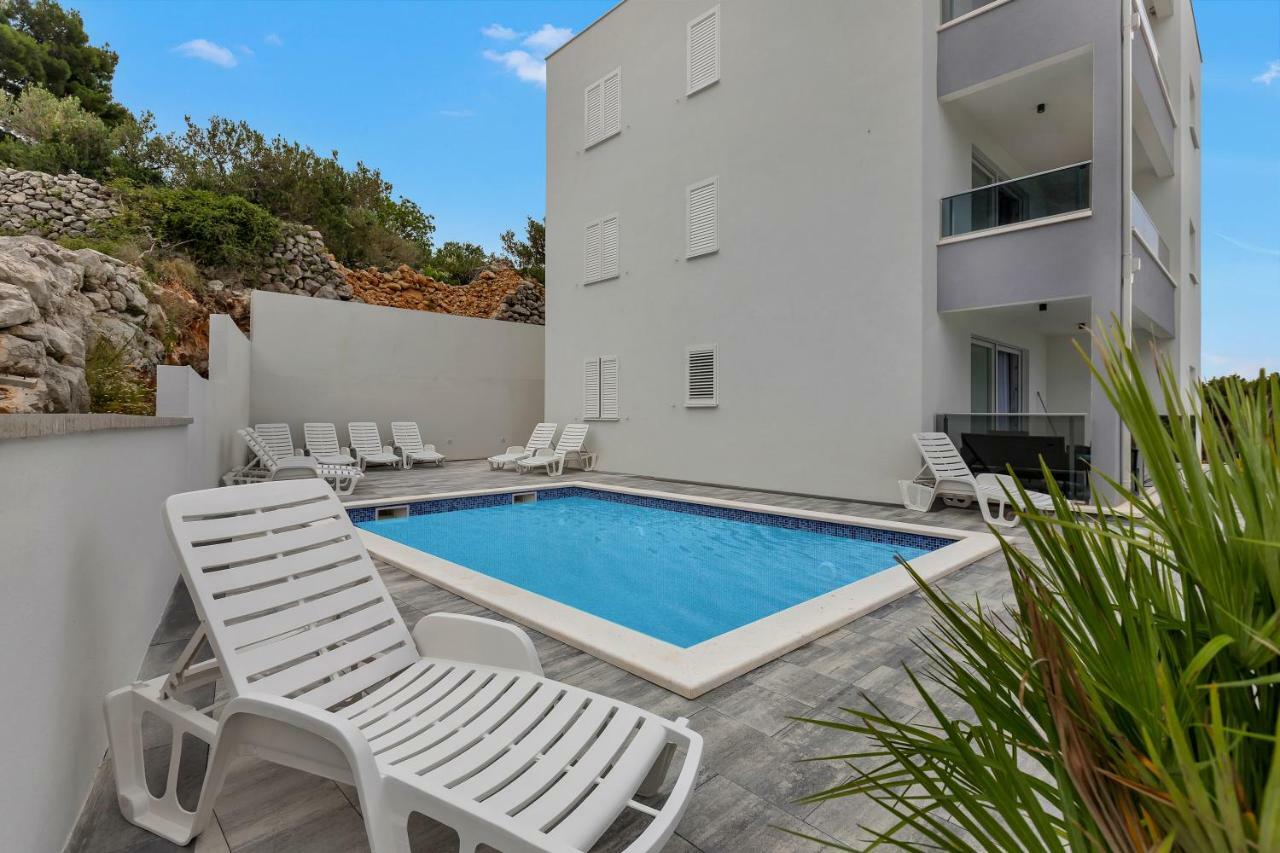 Vila Mila Mare ตราสนิสเซ ภายนอก รูปภาพ